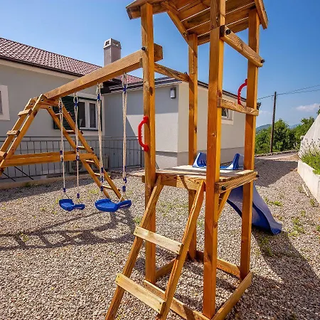 Beeindruckende 5-sterne-villa Mit Meerblick, Sauna, Gym, Beheizten Privatpool, Spielplatz, Bbq Hreljin