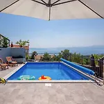 Beeindruckende 5-sterne-villa Mit Meerblick, Sauna, Gym, Beheizten Privatpool, Spielplatz, Bbq *