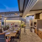 Beeindruckende 5-sterne-villa Mit Meerblick, Sauna, Gym, Beheizten Privatpool, Spielplatz, Bbq *