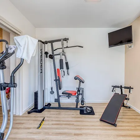 Beeindruckende 5-sterne-villa Mit Meerblick, Sauna, Gym, Beheizten Privatpool, Spielplatz, Bbq * Hreljin