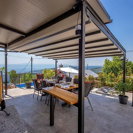 Beeindruckende 5-sterne-villa Mit Meerblick, Sauna, Gym, Beheizten Privatpool, Spielplatz, Bbq Hreljin