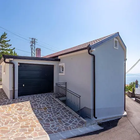 Beeindruckende 5-sterne-villa Mit Meerblick, Sauna, Gym, Beheizten Privatpool, Spielplatz, Bbq Holiday home *