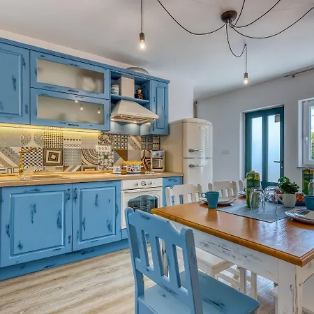 Beeindruckende 5-sterne-villa Mit Meerblick, Sauna, Gym, Beheizten Privatpool, Spielplatz, Bbq Holiday home