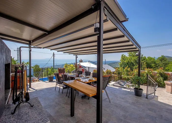 Beeindruckende 5-sterne-villa Mit Meerblick, Sauna, Gym, Beheizten Privatpool, Spielplatz, Bbq Hreljin