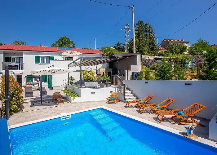 Beeindruckende 5-sterne-villa Mit Meerblick, Sauna, Gym, Beheizten Privatpool, Spielplatz, Bbq