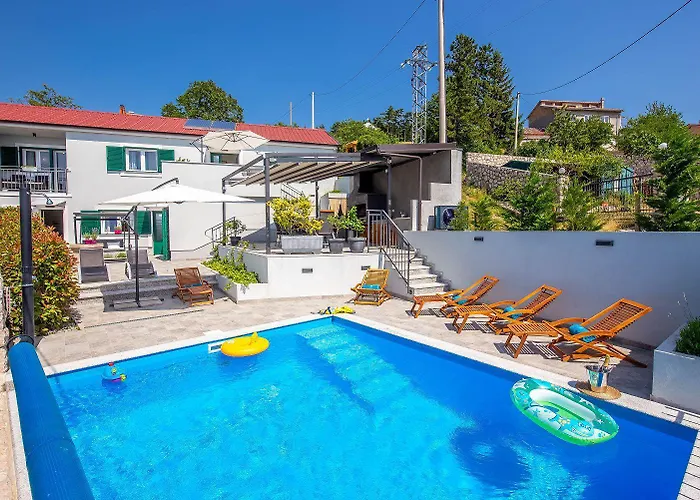 Beeindruckende 5-sterne-villa Mit Meerblick, Sauna, Gym, Beheizten Privatpool, Spielplatz, Bbq *